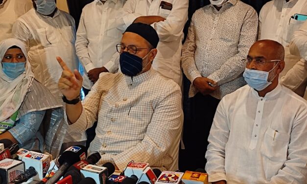 ಮುಗ್ಧ ಮುಸಲ್ಮಾನರನ್ನು ಕಾಂಗ್ರೆಸ್ ಬಳಸಿಕೊಳ್ಳುತ್ತಿದೆ : ಅಸಾದುದ್ದೀನ್ ಓವೈಸಿ