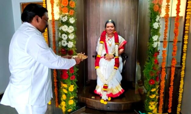 ಮೃತ ಪತ್ನಿಯ ಮೂರ್ತಿ ಪ್ರತಿಷ್ಠಾಪಿಸಿದ ಗಂಡ : ಅಪರೂಪದ ಘಟನೆಗೆ ಸಾಕ್ಷಿಯಾದ ಕುಂದಾನಗರಿ