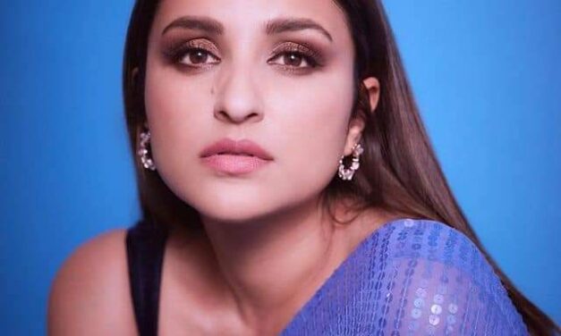 ಸೀರೆಯಲ್ಲಿ ಮಿಂಚಿದ ಪರಿಣಿತಿ ಚೋಪ್ರಾ