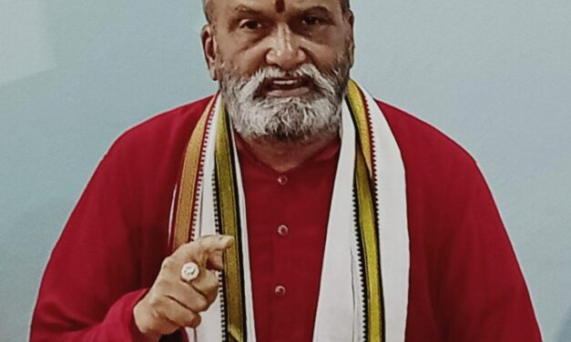 ಮುಸ್ಲಿಮರ ಆಜಾನ್ ವಿರುದ್ಧ ತೊಡೆತಟ್ಟಿದ ಮುತಾಲಿಕ್ : ದೇವಸ್ಥಾನಗಳಲ್ಲಿ ಹನುಮಾನ್ ಚಾಳಿಸ್