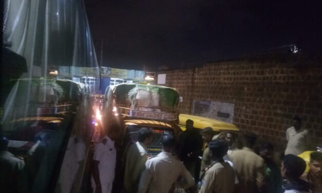 ಆಟೋ ಚಾಲಕರ ತಿಕ್ಕಾಟ: ಕೇಂದ್ರ ಬಸ್ ನಿಲ್ದಾಣದ ಬಳಿ ಟ್ರಾಫೀಕೋ.. ಟ್ರಾಫೀಕು