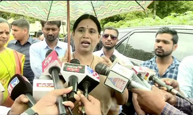 ಪಕ್ಷಾಂತರಿ ಶಾಸಕರಿಂದ ಪ್ರಜಾಪ್ರಭುತ್ವ ವ್ಯವಸ್ಥೆಗೆ ಮಾರಕ : ಲಕ್ಷ್ಮೀ ಹೆಬ್ಬಾಳ್ಕರ್