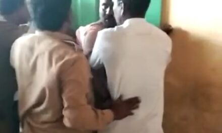 VIDEO : ಬಸ್ ನಿಯಂತ್ರಣಾಧಿಕಾರಿ ಉದ್ಧಟತನ, ಹಿಗ್ಗಾಮುಗ್ಗಾ ಥಳಿಸಿದ ಸಾರ್ವಜನಿಕ
