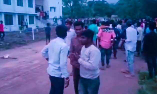 ರಾಮದುರ್ಗ – ಚಂದರಗಿ ಗ್ರಾಮದಲ್ಲಿ ಯುವಕರ ನಡುವೆ ಗುಂಪು ಘರ್ಷಣೆ, ವಿಡಿಯೋ ವೈರಲ್
