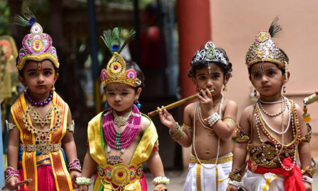 ಕೃಷ್ಣ ಜನ್ಮಾಷ್ಟಮಿ : ಬಾಲ ಲೀಲೆಗಳಲ್ಲಿ ಕೃಷ್ಣ ರೂಪ