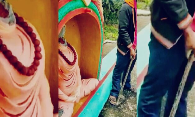 VIDEO – ಶಿವಮೂರ್ತಿ ಮುರುಘಾ ಶರಣರ ಪ್ರತಿಮೆ ಧ್ವಂಸಗೊಳಿಸಿದ ಗ್ರಾಮಸ್ಥರು