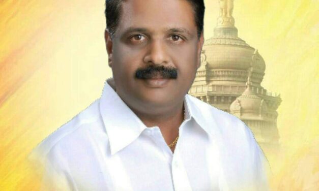 ಜನರ ಕಣ್ಣೀರು ಒರೆಸದ ಗಜಾನನ ಜನನಾಯಕನಾಗಲು ಹೇಗೆ ಸಾಧ್ಯ : ಅಥಣಿ ಕಾಂಗ್ರೆಸ್ ನಲ್ಲಿ ಆಟಕ್ಕುಂಟು ಲೆಕ್ಕಕ್ಕಿಲ್ಲವಾದ್ರಾ ಗಜಾನನ ಮಂಗಸೂಳಿ