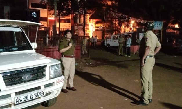 ಬೆಳಗಾವಿಯಲ್ಲಿ ಯುವಕನಿಗೆ ಚೂರಿ ಇರಿತ : ಸ್ಥಳಕ್ಕೆ ಬಂದ ಪೊಲೀಸ್ ಅಧಿಕಾರಿಗಳು