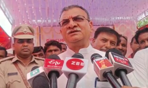 VIDEO – ಬೆಳಗಾವಿಯ ಇಬ್ಬರು ಸಾಹುಕಾರರ ಪರ ಶಾಸಕ ಕುಮಠಳ್ಳಿ ಬ್ಯಾಟ್