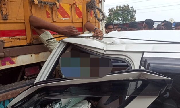 BREAKING – ಭೀಕರ ರಸ್ತೆ ಅಪಘಾತ : ಲಾರಿ ಚಾಲಕ ಸ್ಥಳದಲ್ಲೇ ಸಾವು