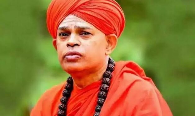 ಶ್ರೀಮಠದ ಪರಂಪರೆಗೆ ಧಕ್ಕೆ ತಂದರಾ ಮುರುಘಾ ಶ್ರೀ : ಕಳಂಕ ಹೊತ್ತರು ಪೀಠ ಬಿಡಲು ನಕಾರ….!