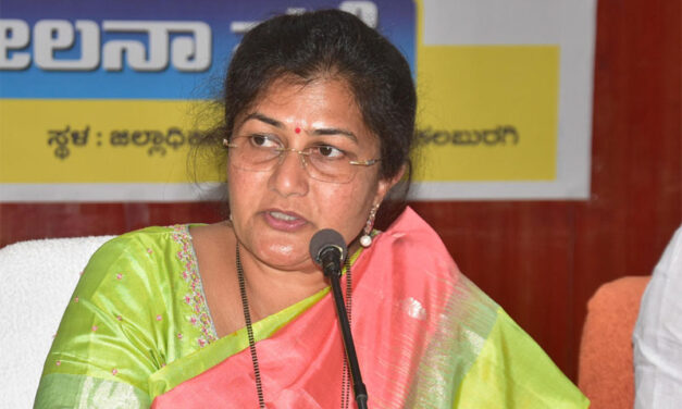 ಚುನಾವಣಾ ನೀತಿ ಸಂಹಿತೆ ಉಲ್ಲಂಘನೆ : ಸಚಿವೆ ಜೊಲ್ಲೆ ವಿರುದ್ಧ ಪ್ರಕರಣ ದಾಖಲು