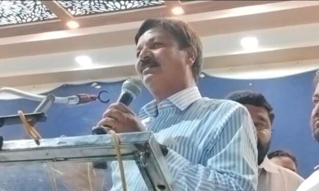 ಪೀಡೆ ತೊಲಗಿದೆ – ಕುತಂತ್ರಿ ಡಿಕೆಶಿ ಕರೆದೊಯ್ದ : ಸವದಿ ವಿರುದ್ಧ ಸಾಹುಕಾರ್ ವಾಗ್ದಾಳಿ 