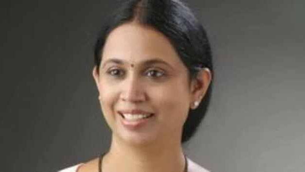 ಲಕ್ಷ್ಮೀ ಹೆಬ್ಬಾಳ್ಕರ್ ಸ್ಪೋಟಕ ಹೇಳಿಕೆ ; 50 ಕಾಂಗ್ರೆಸ್ ಮುಖಂಡರ ಮೇಲೆ ತನಿಖಾ ದಾಳಿ ಸಾಧ್ಯತೆ