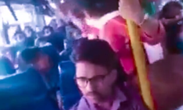 ಬಸ್ ಸೀಟಿಗಾಗಿ ಕಿತ್ತಾಟ ; ಗಂಡಸರಿಗೂ ಮೀಸಲಾತಿ ಇದೆ ಎಂದ ಯುವಕ