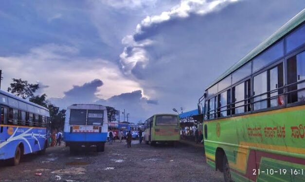 ಕಿಕ್ಕಿರಿದು ತುಂಬಿದ್ದ ಬಸ್‌ನ ಲಾಭ ಪಡೆದ ಕಳ್ಳ ; 50 ಗ್ರಾಂ ಚಿನ್ನಾಭರಣ ದೋಚಿ ಪರಾರಿ