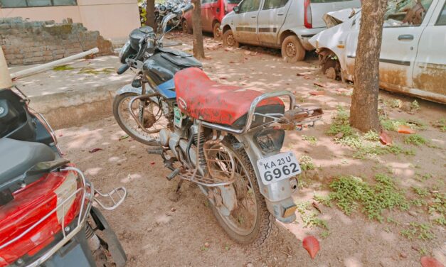 ಜೈನಮುನಿ ಮೃತದೇಹ ಸಾಗಿಸಿದ್ದ ಬೈಕ್ ಇದೇ ನೋಡಿ..!