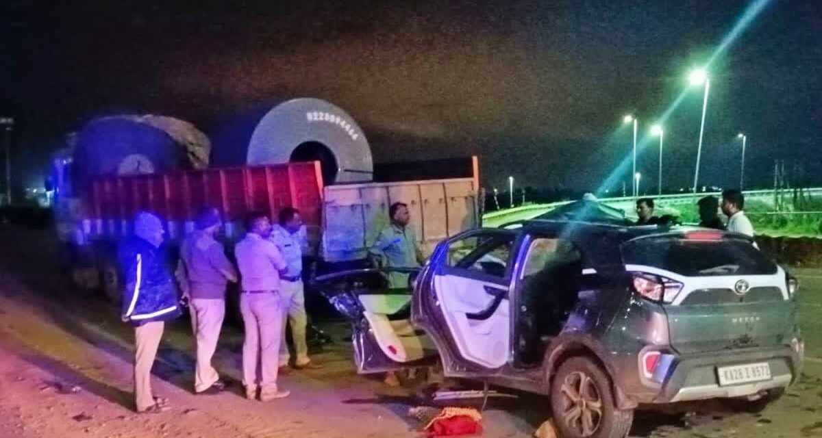 ಭೀಕರ ರಸ್ತೆ ಅಪಘಾತ ; ನಾಲ್ವರು ಸ್ಥಳದಲ್ಲೇ ಸಾವು