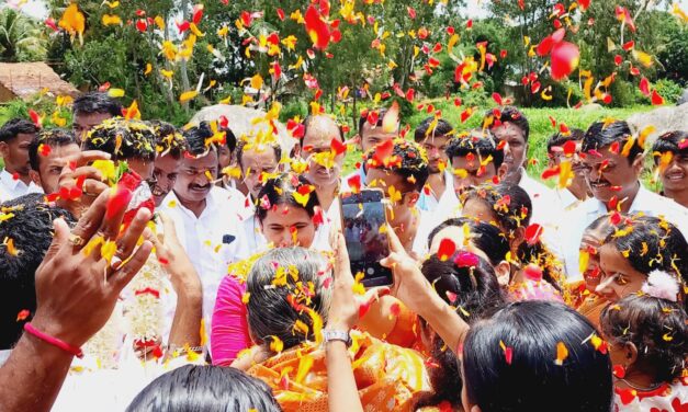 ಹುಟ್ಟೂರಿನ ಅಭಿವೃದ್ಧಿಗೆ 60 ಕೋಟಿ ರೂ. ಯೋಜನೆ ಕೊಟ್ಟ -ಸಚಿವೆ ಲಕ್ಷ್ಮೀ ಹೆಬ್ಬಾಳಕರ್