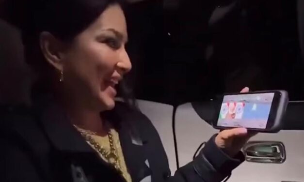 ಚಂದ್ರಯಾನ – 03 ಯಶಸ್ವಿ ಲ್ಯಾಂಡಿಂಗ್ ಸಂಭ್ರಮಿಸಿದ ನಟಿ ಸನ್ನಿ ಲಿಯೋನ್ – Video