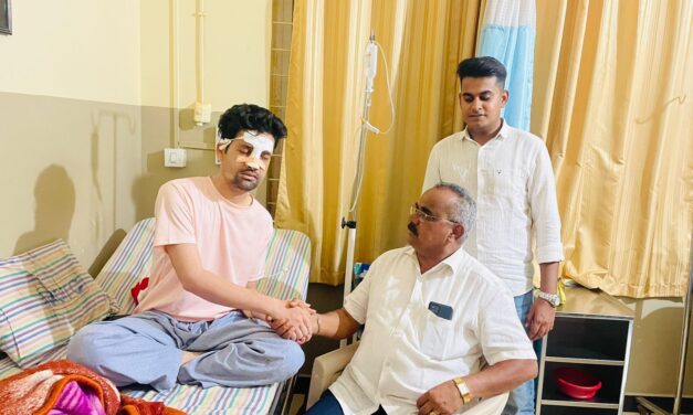 ಅಪಘಾತಗೊಂಡಿದ್ದ ವ್ಯಕ್ತಿ ಜೀವ ಉಳಿಸಿದ ಮೋರೆ ಕುಟುಂಬ ; ಸಾರ್ವಜನಿಕರಿಂದ ಶ್ಲಾಘನೆ