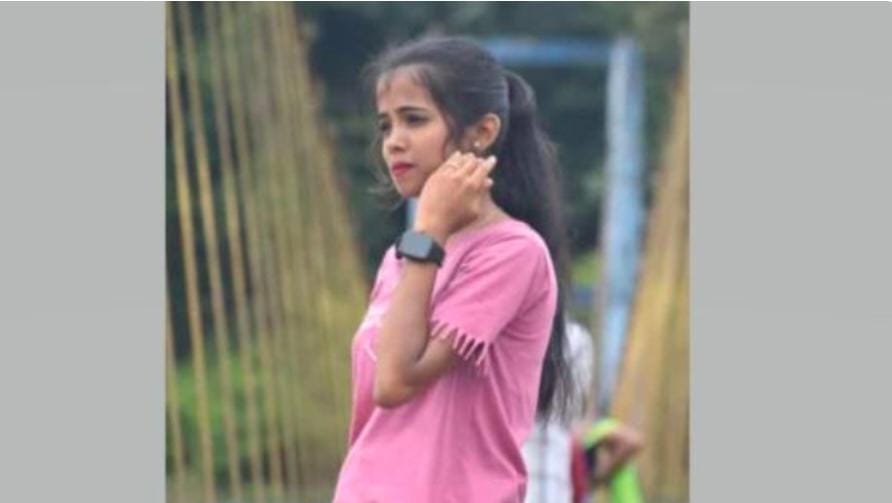 ಬುದ್ದಿ ಹೇಳಿದ್ದಕ್ಕೆ ಮನನೊಂದು ಯುವತಿ ಆತ್ಮಹತ್ಯೆ