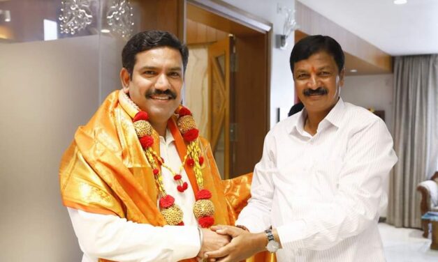 ಮುನಿಸು ಮರೆತು ಒಂದಾದ ಸಾಹುಕಾರ್ ; ವಿಜಯೇಂದ್ರ ಮತ್ತು ಜಾರಕಿಹೊಳಿ ಮಹತ್ವದ ಸಭೆ