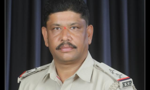 ಚಿಕ್ಕೋಡಿ – ನ್ಯಾಯಕ್ಕಾಗಿ ಠಾಣೆಗೆ ಬಂದ ಮಹಿಳೆ ಜೊತೆ ಅಸಭ್ಯ ವರ್ತನೆ ; ಪಿಎಸ್ಐ ಅಮಾನತು