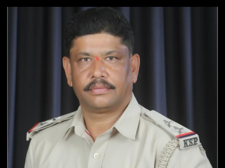 ಚಿಕ್ಕೋಡಿ – ನ್ಯಾಯಕ್ಕಾಗಿ ಠಾಣೆಗೆ ಬಂದ ಮಹಿಳೆ ಜೊತೆ ಅಸಭ್ಯ ವರ್ತನೆ ; ಪಿಎಸ್ಐ ಅಮಾನತು