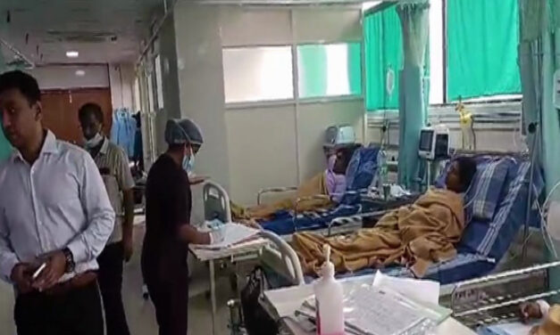 ದೇವಸ್ಥಾನ ಪ್ರಸಾದ ಸೇವಿಸಿ ಹಲವರ ಸ್ಥಿತಿ ಗಂಭೀರ ; ಓರ್ವ ಮಹಿಳೆ ಸಾವು