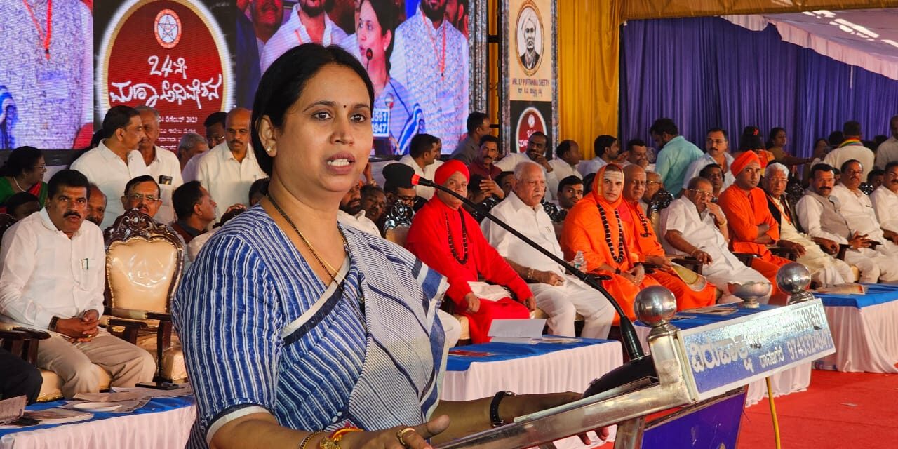 ಸಮಾಜದ ಹಿತ ದೃಷ್ಟಿಯಿಂದ ಎಲ್ಲರೂ ಒಂದಾಗಬೇಕು : ಸಚಿವೆ ಲಕ್ಷ್ಮೀ ಹೆಬ್ಬಾಳ್ಕರ್