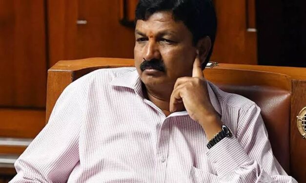 BREAKING – ಸಾಹುಕಾರ್ ರಮೇಶ್ ಜಾರಕಿಹೊಳಿಗೆ ಸಂಕಷ್ಟ ; ಸರ್ಕಾರದಿಂದ ಬಿಗ್ ಶಾಕ್