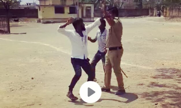 Video : ಪರೀಕ್ಷೆಯಲ್ಲಿ ತಂಗಿಗೆ ಕಾಪಿ ಮಾಡಲು ಬಿಡದಿದ್ದಕ್ಕೆ ಪೊಲೀಸ್ ಮೇಲೆ ಕಲ್ಲಿನಿಂದ ಹಲ್ಲೆ