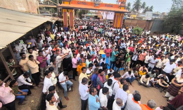 ನೇಹಾ ಹಿರೇಮಠ ಸಾವಿಗೆ ಮಿಡಿದ ಮನವಳ್ಳಿ ಹೃದಯಗಳು