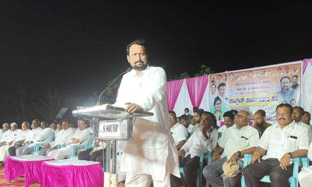 ಮೋದಿ ವಿರುದ್ಧ ಗುಡುಗಿದ ಸವದಿ ; ಚಿಕ್ಕೋಡಿಯಲ್ಲಿ ಕೈ ಗೆಲುವು ಪಕ್ಕಾ ಎಂದ ಸಾಹುಕಾರ