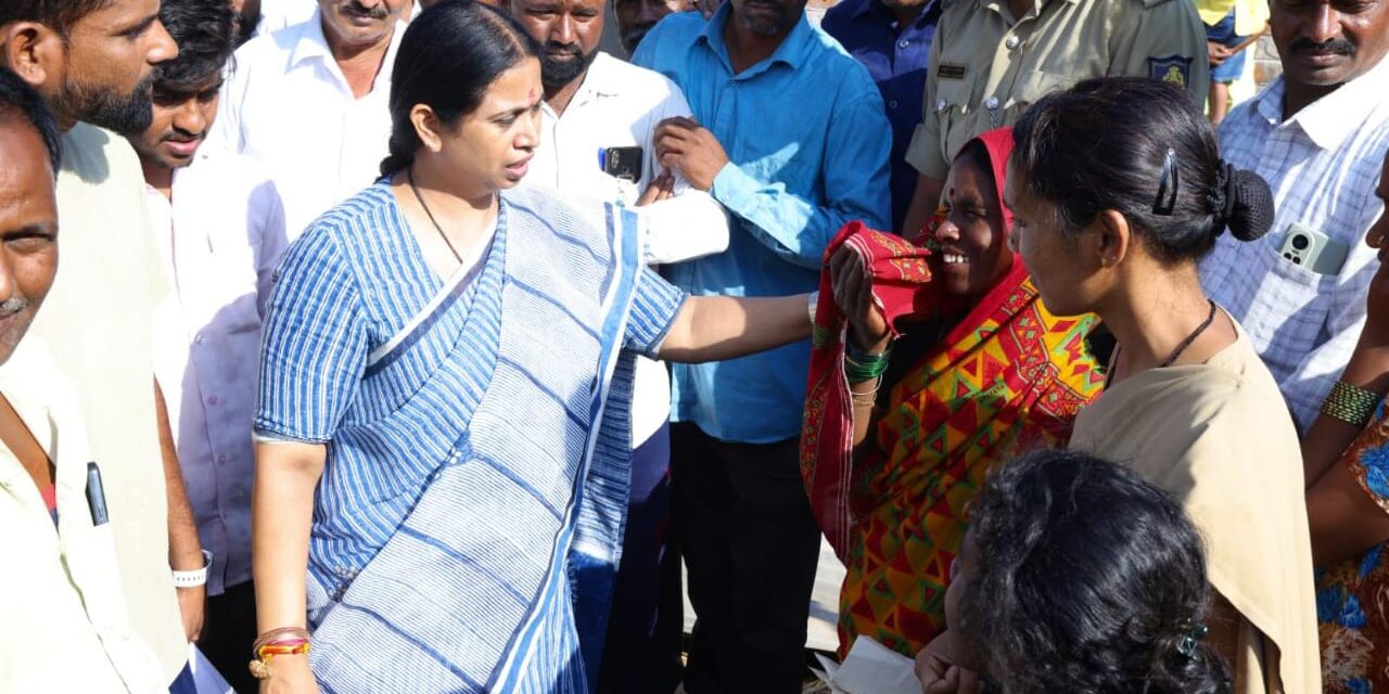 ಆಕಸ್ಮಿಕ ಅಗ್ನಿ ಅವಘಡ : ಸ್ಥಳಕ್ಕೆ ಧಾವಿಸಿ ಮಾನವೀಯತೆ ಮೆರೆದ ಸಚಿವೆ ಲಕ್ಷ್ಮೀ ಹೆಬ್ಬಾಳಕರ್ 