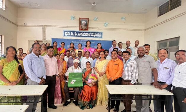 ಬೆಳಗಾವಿ ಜಿಎ ಪ್ರೌಢಶಾಲೆಯ ಉಪ ಪ್ರಾಚಾರ್ಯ ಎಸ್.ಆರ್. ಗದಗ ಅವರಿಗೆ ಆತ್ಮೀಯ ಬಿಳ್ಕೊಡುಗೆ