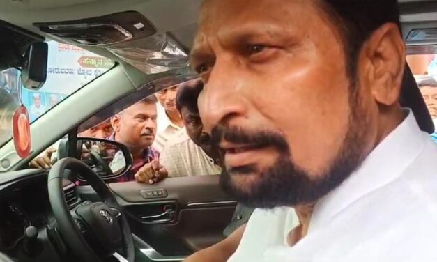 ಅವರ ದೋಷದಿಂದ ಅಥಣಿಯಲ್ಲಿ ಹಿನ್ನಡೆ : ಸತೀಶ್ ಆರೋಪಕ್ಕೆ ಮೌನ ಮುರಿದ ಲಕ್ಷ್ಮಣ ಸವದಿ – Video