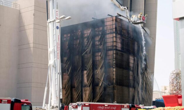 ಭೀಕರ ಅಗ್ನಿ ದುರಂತ ; 40 ಜನ ಸಜೀವ ದಹನ