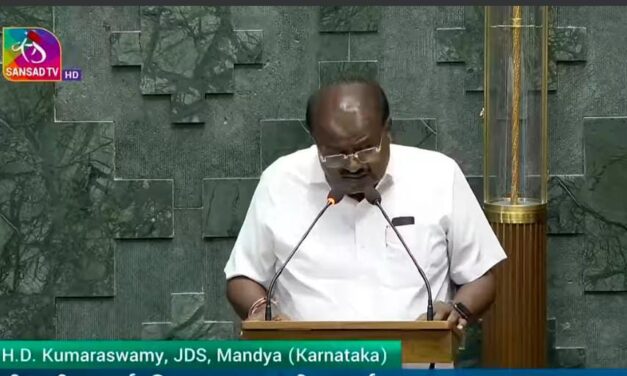 ಕನ್ನಡದಲ್ಲೇ ಕುಮಾರಣ್ಣ ಪ್ರಮಾಣವಚನ ಸ್ವೀಕಾರ