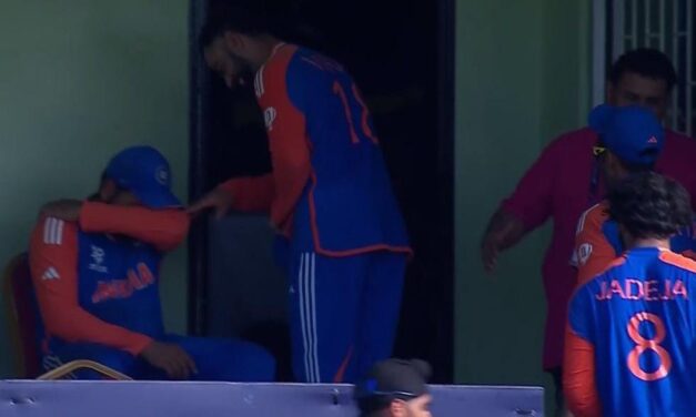 ಗೆಲುವಿನ ಖುಷಿಯಲ್ಲಿ ಕಣ್ಣೀರಿಟ್ಟ ಹಿಟ್ ಮ್ಯಾನ್ ರೋಹಿತ್ ; ಸಂತೈಸಿದ ವಿರಾಟ್