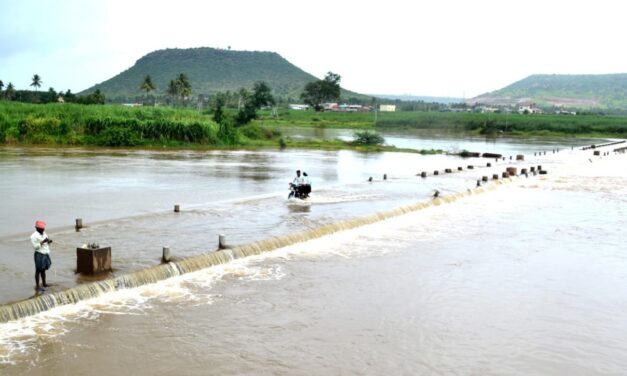 ಮಳೆ ಅವಾಂತರ ; ಗೋಕಾಕ್ – ಶಿಂಗಳಾಪೂರ ಬ್ರಿಡ್ಜ್ ಮುಳುಗಡೆ