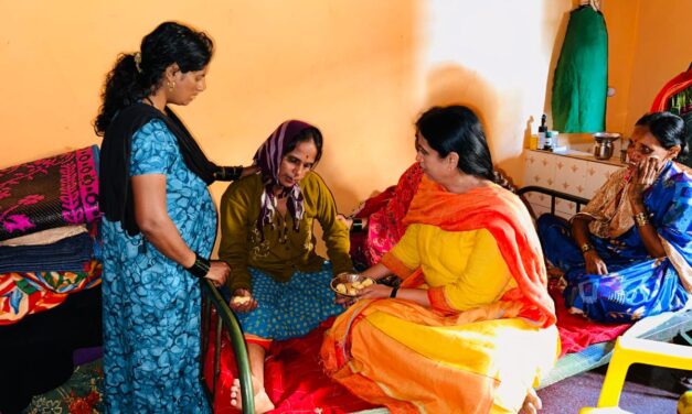 ನೊಂದ ಮಹಿಳೆಗೆ ಸಚಿವೆ ಹೆಬ್ಬಾಳಕರ್ ಕೈತುತ್ತು ; ಕಣ್ಣೀರಾದ ಕುಟುಂಬ