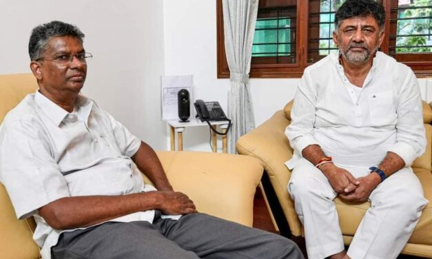 ಡಿಕೆಶಿ ಭೇಟಿಯಾದ ಸಾಹುಕಾರ್ ಸತೀಶ್ ; ಕಾಂಗ್ರೆಸ್ ನಲ್ಲಿ ನಡೆಯುತ್ತಾ ಮಹತ್ವದ ಬೆಳವಣಿಗೆ…?