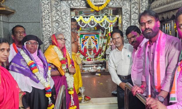 ಯಲ್ಲಮ್ಮನ ದರ್ಶನ ಪಡೆದ ಚಿನ್ನವ್ವ