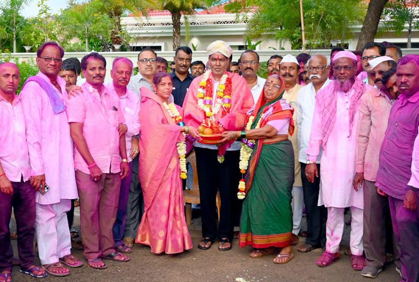 ಮೂಡಲಗಿ ಪುರಸಭೆ ಅಧ್ಯಕ್ಷೆಯಾದ ಮುಸ್ಲಿಂ ಮಹಿಳೆ ; ಬಿಜೆಪಿ ಮುಸ್ಲಿಂ ವಿರೋಧಿಯಲ್ಲ ಎಂದ ಸಾಹುಕಾರ