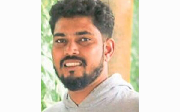 ಕ್ರಿಕೆಟ್ ಆಡುವಾಗಲೇ ಹೃದಯಾಘಾತ ; ಗ್ರಾ.ಪಂ ಸಿಬ್ಬಂದಿ ಸಾವು