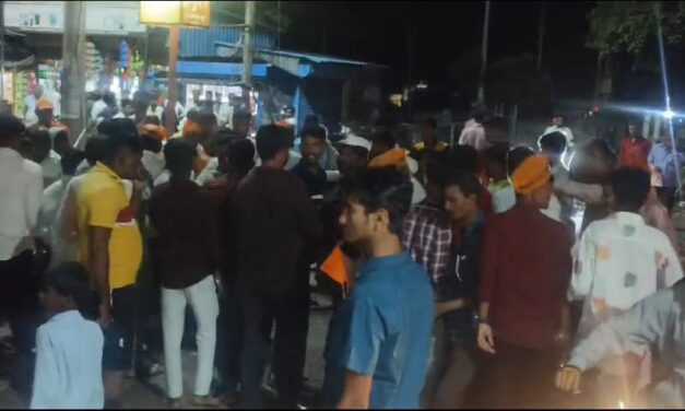 ಚಿಕ್ಕೋಡಿ : ಪಟಾಕಿ ಹಚ್ಚುವ ವಿಚಾರದಲ್ಲಿ ಗಲಾಟೆ ; ಎರಡು ಗುಂಪುಗಳ‌ ಮಧ್ಯೆ ವಾಗ್ವಾದ