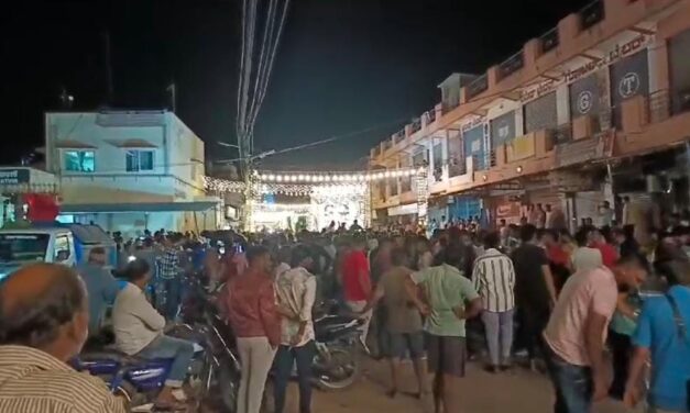 ಗಣೇಶ ವಿಸರ್ಜನೆ ಮೆರವಣಿಗೆ ಮೇಲೆ‌ ಕಲ್ಲು, ಪೆಟ್ರೋಲ್ ಬಾಂಬ್ ಎಸೆದು ವಿಕೃತಿ ಮೆರೆದ ಮುಸ್ಲಿಂ ಯುವಕರು