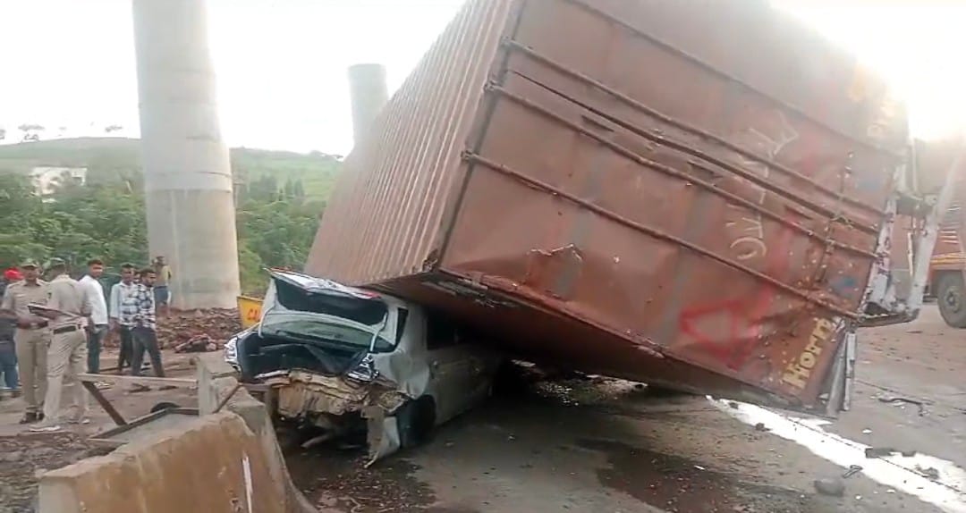 ಬೆಳಗಾವಿ : ಭೀಕರ ರಸ್ತೆ ಅಪಘಾತ ; ನಾಲ್ವರು ಸಾವು